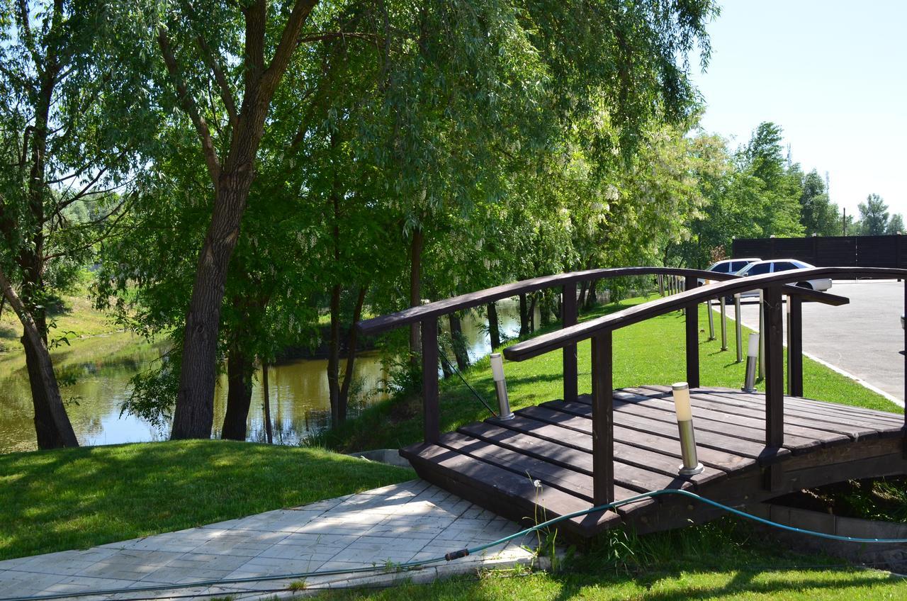 Sunlake Osokorki Gnedin